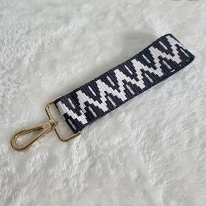 Tartan Twine Detachable Black White Ikat Geometric Design Wristlet Strap NWT